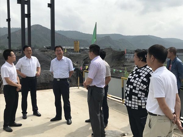 市人大常委會(huì)黨組副書記、副主任樊文浩一行調(diào)研泓源公司項(xiàng)目建設(shè)情況(圖2)